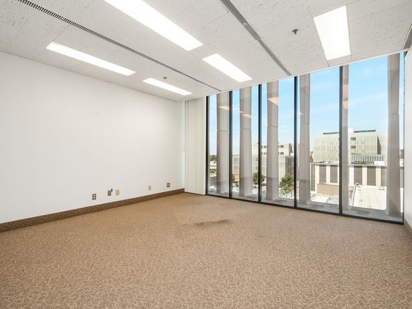 Office Space Available in Excellent Condition & Move-In Ready : 1221 Van Ness Ave, Fresno, CA 93721